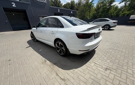 Audi A4, 2017 год, 2 600 000 рублей, 5 фотография