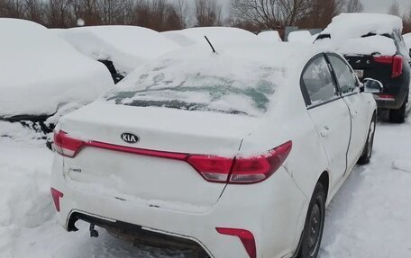 KIA Rio IV, 2017 год, 396 000 рублей, 3 фотография