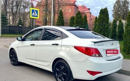Hyundai Solaris II рестайлинг, 2015 год, 399 999 рублей, 4 фотография