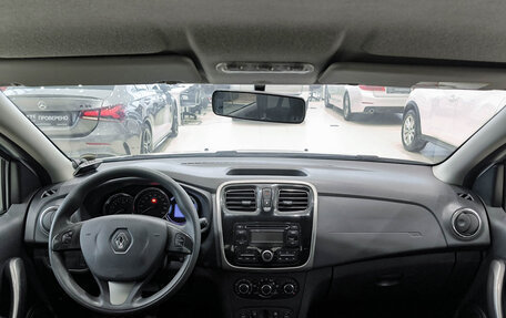 Renault Logan II, 2015 год, 599 000 рублей, 17 фотография