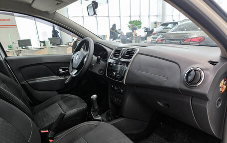 Renault Logan II, 2015 год, 599 000 рублей, 13 фотография