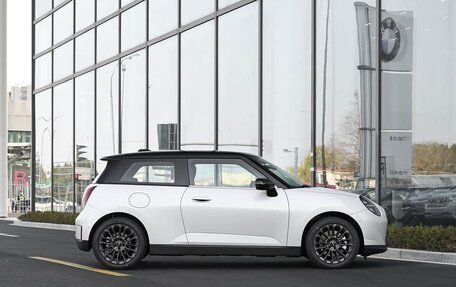 MINI Hatch, 2026 год, 2 840 000 рублей, 8 фотография