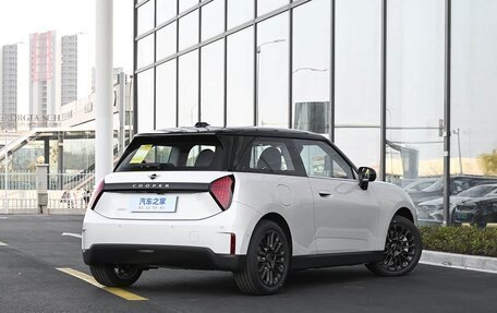 MINI Hatch, 2026 год, 2 840 000 рублей, 7 фотография