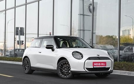MINI Hatch, 2026 год, 2 840 000 рублей, 3 фотография
