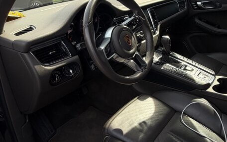 Porsche Macan I рестайлинг, 2018 год, 3 999 000 рублей, 7 фотография