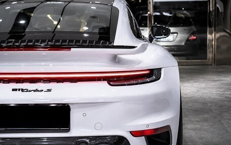 Porsche 911, 2022 год, 28 000 000 рублей, 5 фотография