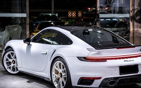 Porsche 911, 2022 год, 28 000 000 рублей, 3 фотография