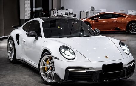 Porsche 911, 2022 год, 28 000 000 рублей, 2 фотография