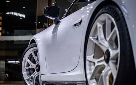 Porsche 911, 2022 год, 28 000 000 рублей, 8 фотография
