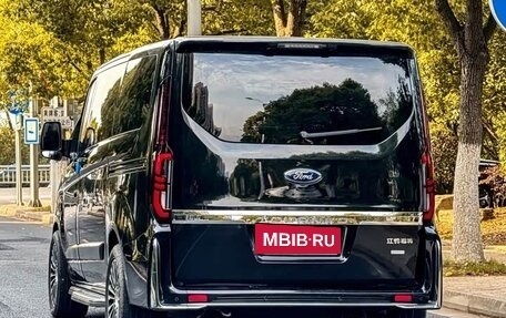 Ford Tourneo Custom I рестайлинг, 2023 год, 4 670 000 рублей, 4 фотография