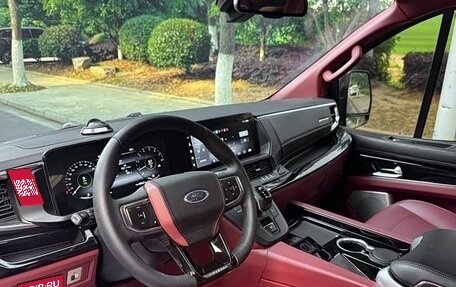 Ford Tourneo Custom I рестайлинг, 2023 год, 4 670 000 рублей, 8 фотография