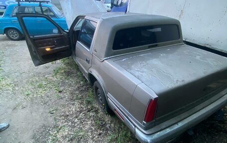 Chrysler New Yorker XIII, 1989 год, 300 000 рублей, 2 фотография