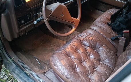 Chrysler New Yorker XIII, 1989 год, 300 000 рублей, 4 фотография