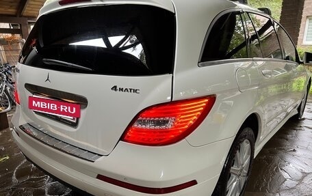 Mercedes-Benz R-Класс, 2012 год, 1 050 000 рублей, 4 фотография