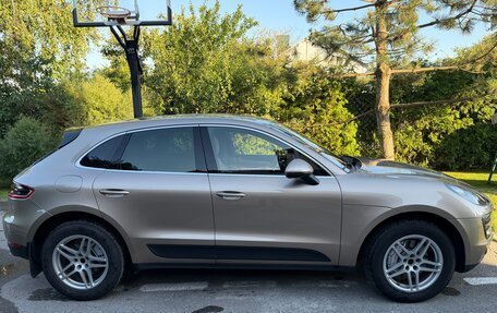 Porsche Macan I рестайлинг, 2015 год, 2 700 000 рублей, 3 фотография