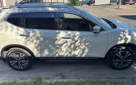 Nissan X-Trail, 2018 год, 1 840 000 рублей, 2 фотография