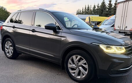 Volkswagen Tiguan II, 2021 год, 2 850 000 рублей, 6 фотография