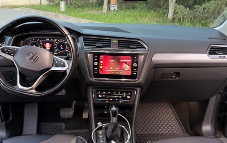 Volkswagen Tiguan II, 2021 год, 2 850 000 рублей, 11 фотография