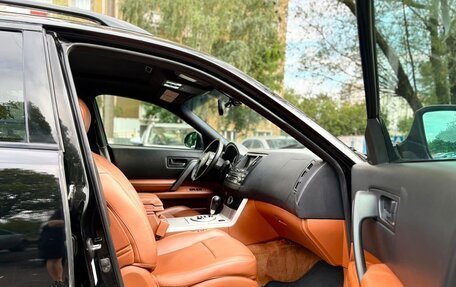 Infiniti FX I, 2005 год, 775 000 рублей, 9 фотография