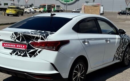 Hyundai Solaris II рестайлинг, 2020 год, 925 000 рублей, 6 фотография