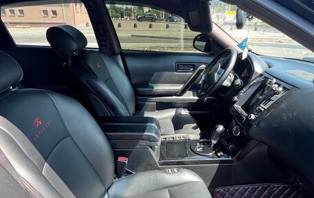 Infiniti FX I, 2003 год, 750 000 рублей, 12 фотография