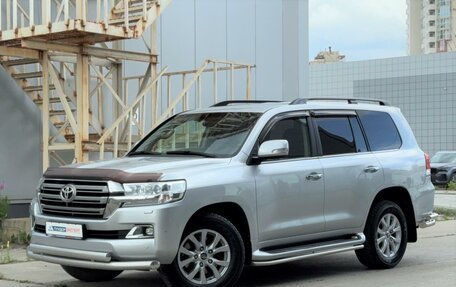 Toyota Land Cruiser 200, 2018 год, 5 500 000 рублей, 2 фотография