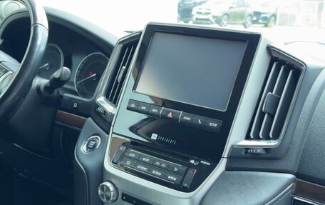 Toyota Land Cruiser 200, 2018 год, 5 500 000 рублей, 29 фотография