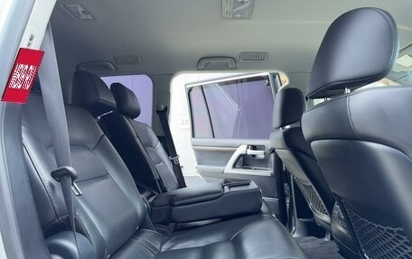 Toyota Land Cruiser 200, 2018 год, 5 500 000 рублей, 33 фотография