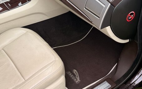 Jaguar XF I рестайлинг, 2010 год, 1 350 000 рублей, 13 фотография