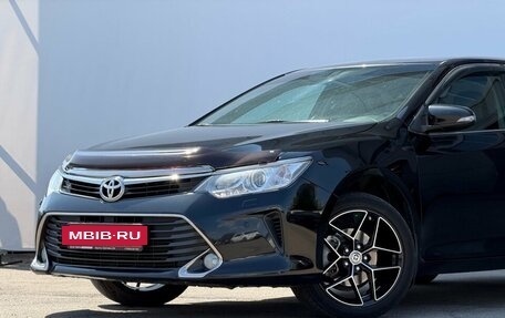 Toyota Camry, 2016 год, 1 870 000 рублей, 2 фотография
