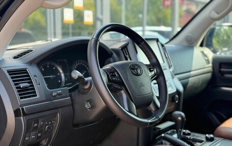 Toyota Land Cruiser 200, 2016 год, 4 350 000 рублей, 22 фотография