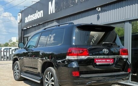 Toyota Land Cruiser 200, 2016 год, 4 350 000 рублей, 16 фотография