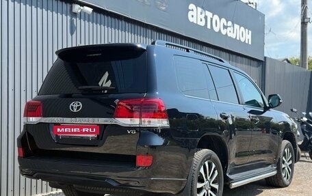 Toyota Land Cruiser 200, 2016 год, 4 350 000 рублей, 8 фотография