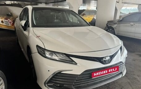 Toyota Camry, 2023 год, 3 265 000 рублей, 1 фотография