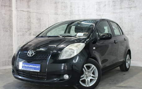 Toyota Yaris III рестайлинг, 2007 год, 453 000 рублей, 1 фотография