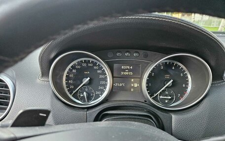 Mercedes-Benz GL-Класс, 2010 год, 1 300 000 рублей, 30 фотография