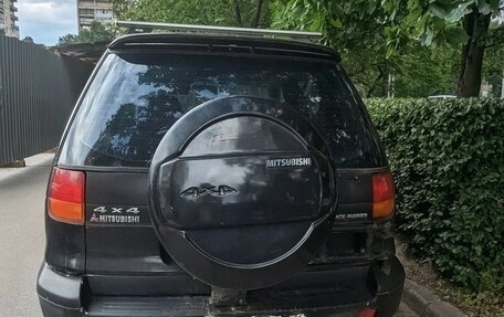 Mitsubishi Space Runner II, 1992 год, 375 000 рублей, 3 фотография