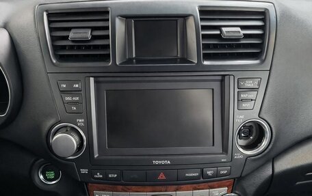 Toyota Highlander III, 2012 год, 1 499 000 рублей, 12 фотография