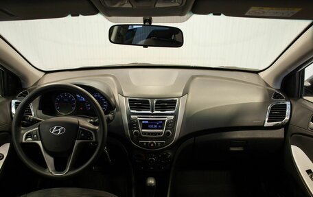 Hyundai Solaris II рестайлинг, 2014 год, 1 075 000 рублей, 19 фотография