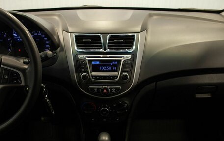 Hyundai Solaris II рестайлинг, 2014 год, 1 075 000 рублей, 26 фотография