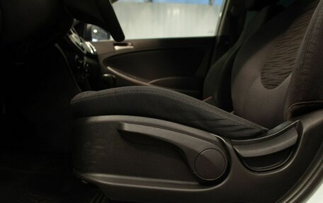 Hyundai Solaris II рестайлинг, 2014 год, 1 075 000 рублей, 31 фотография