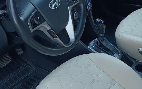 Hyundai Solaris II рестайлинг, 2016 год, 1 325 000 рублей, 14 фотография