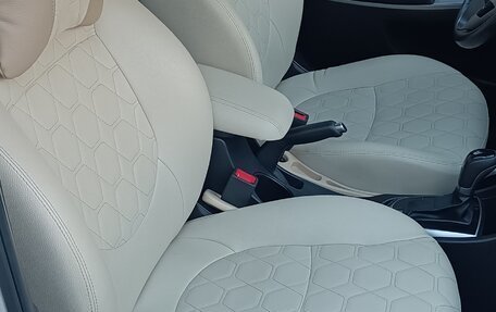 Hyundai Solaris II рестайлинг, 2016 год, 1 325 000 рублей, 18 фотография