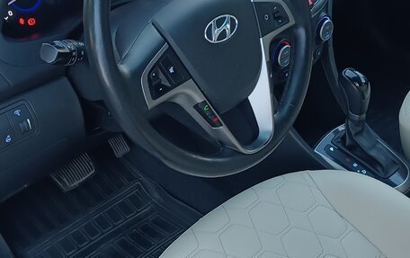 Hyundai Solaris II рестайлинг, 2016 год, 1 325 000 рублей, 32 фотография
