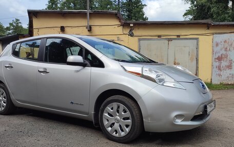 Nissan Leaf I, 2015 год, 1 350 000 рублей, 3 фотография