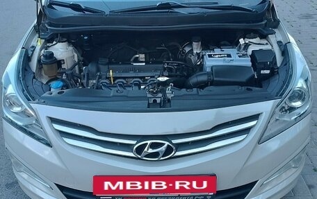 Hyundai Solaris II рестайлинг, 2016 год, 1 325 000 рублей, 34 фотография