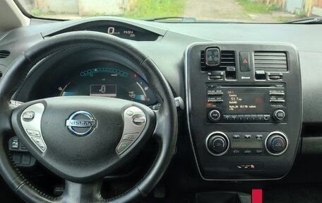 Nissan Leaf I, 2015 год, 1 350 000 рублей, 10 фотография