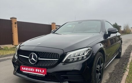 Mercedes-Benz C-Класс, 2019 год, 3 600 000 рублей, 3 фотография