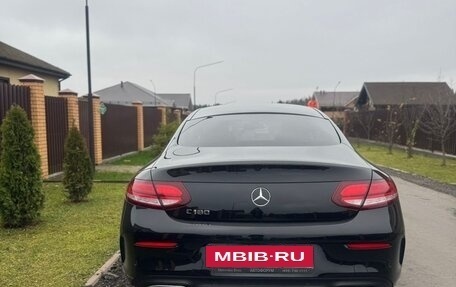 Mercedes-Benz C-Класс, 2019 год, 3 600 000 рублей, 4 фотография