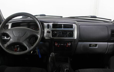 Mitsubishi Pajero Sport II рестайлинг, 2007 год, 750 000 рублей, 17 фотография